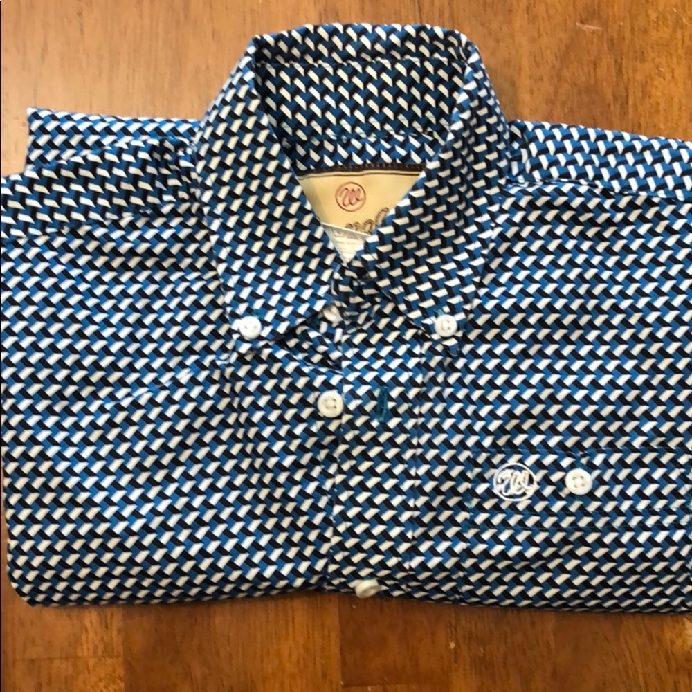 NWOT Wrangler button-up boys western shirt.